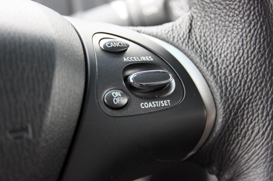  Nissan Pathfinder 2013 года  (фото 78 из 141)